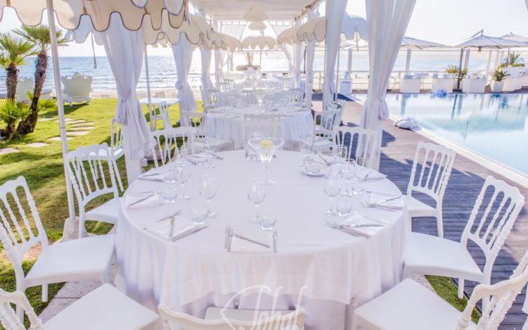 matrimonio estivo in piscina