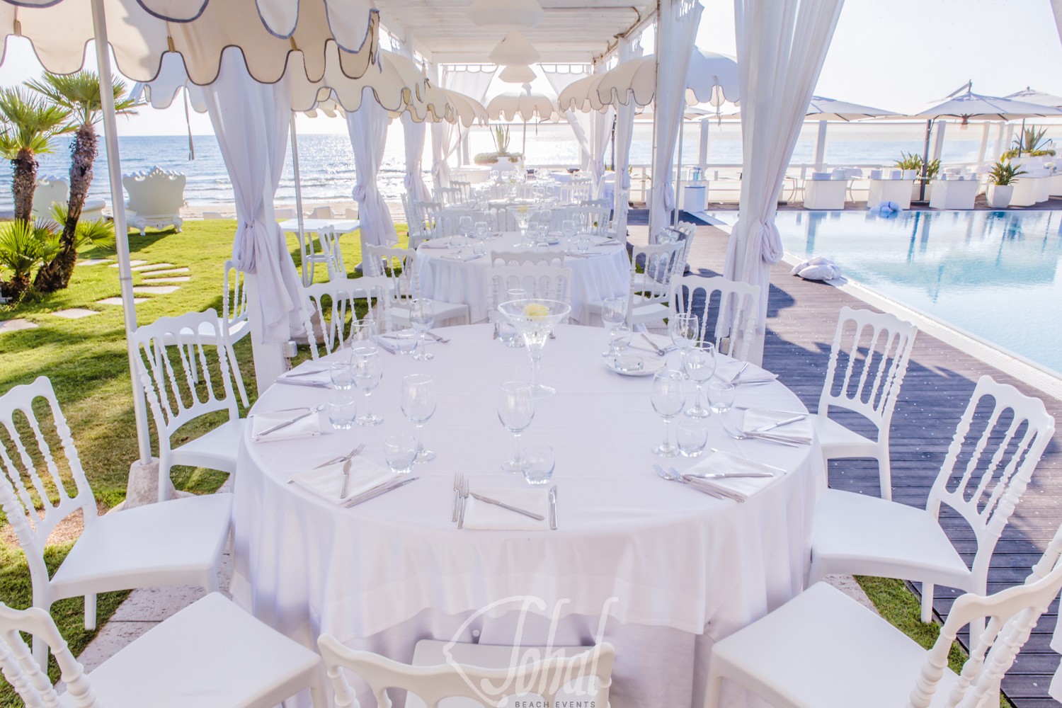 matrimonio estivo in piscina